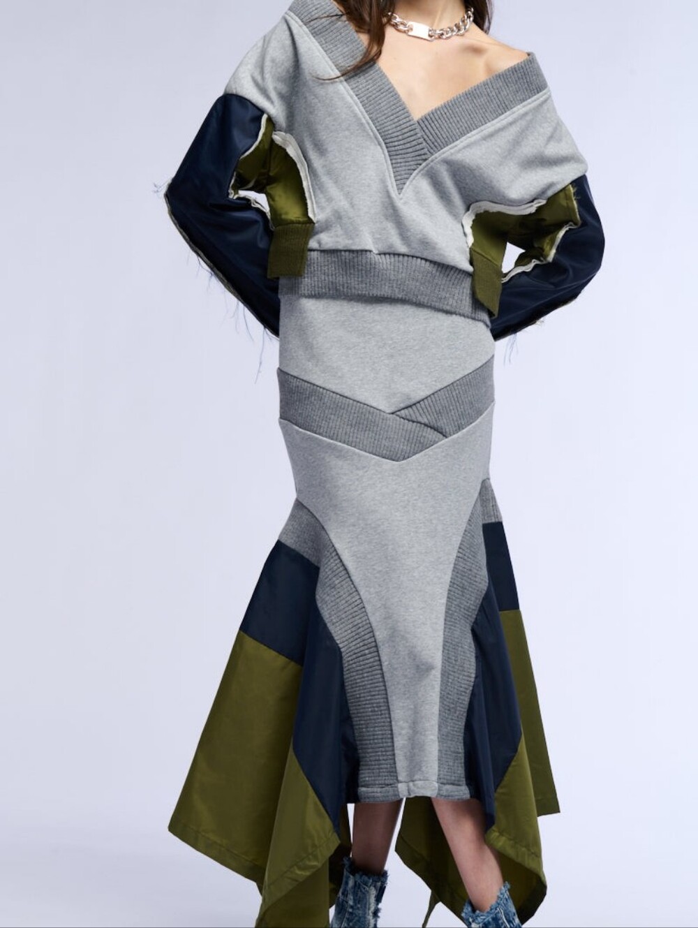 AKIRA Grey Knit High-Low Skirt Set with Olive & Navy Panels
